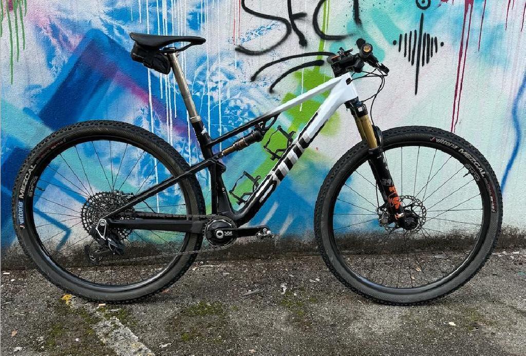 BMC Fourstroke 01 XX SL Eagle Transmission Custom